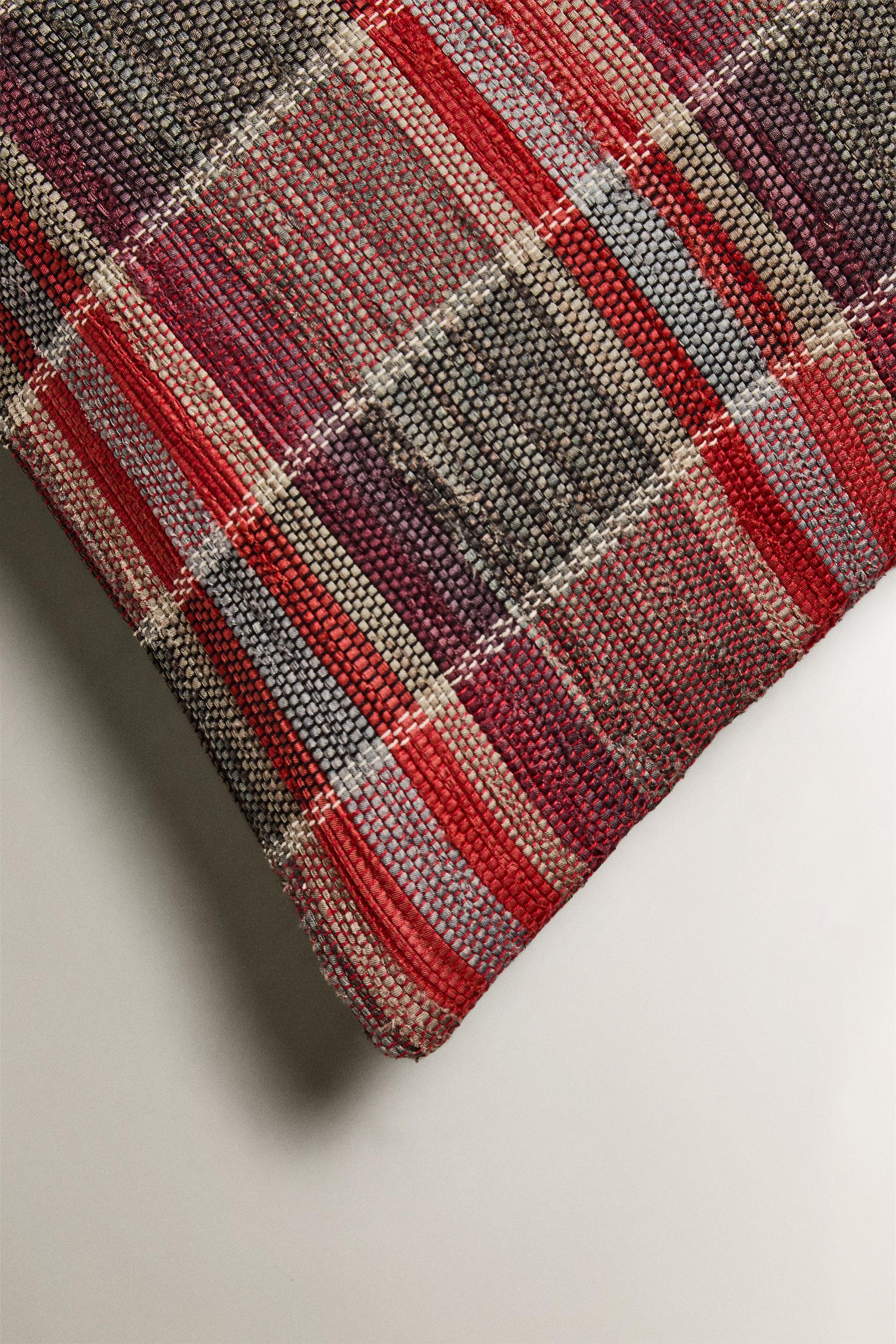 CHECK THROW PILLOW COVER